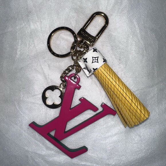 Authentic RARE LOUIS VUITTON Pop Tassel Bag Charm Large LV Box Cover GIFTABLE - Picture 8 of 15